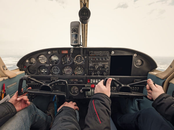 Introductory flight with an ultralight plane in Brasov