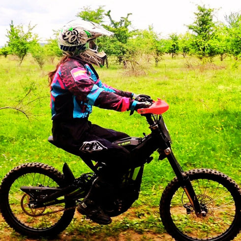 Motoare pentru copii - experienta enduro la munte