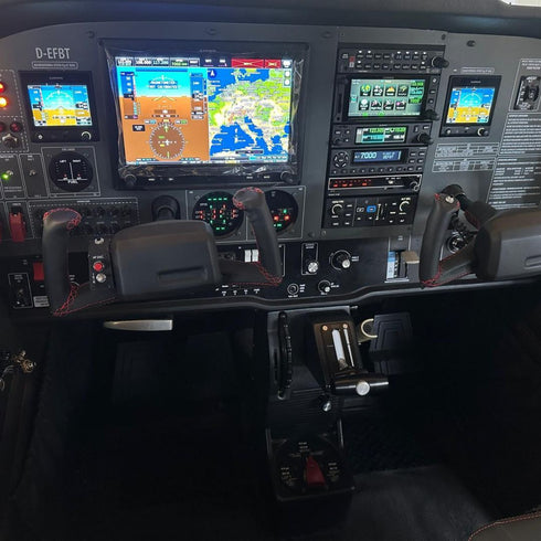 Zbor de agrement la munte – experienta pentru 3 persoane