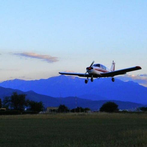 Zbor de initiere cu un avion ultrausor in Brasov