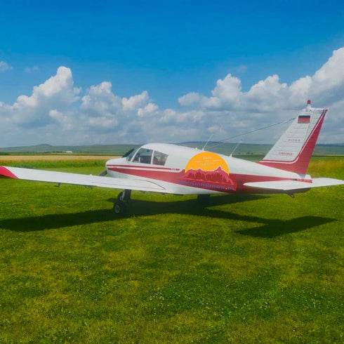 Zbor de initiere cu avionul, cu un pasager in spate