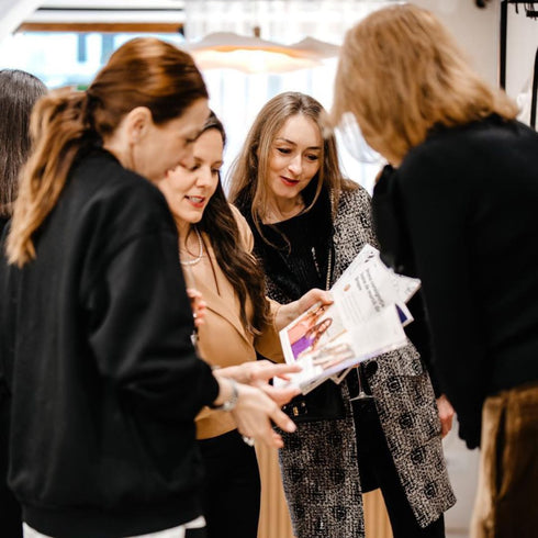 Stilist privat in Brasov - transforma hainele folosite in tinute memorabile