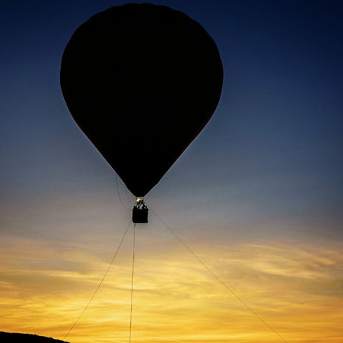 Zboruri cu balonul ancorat